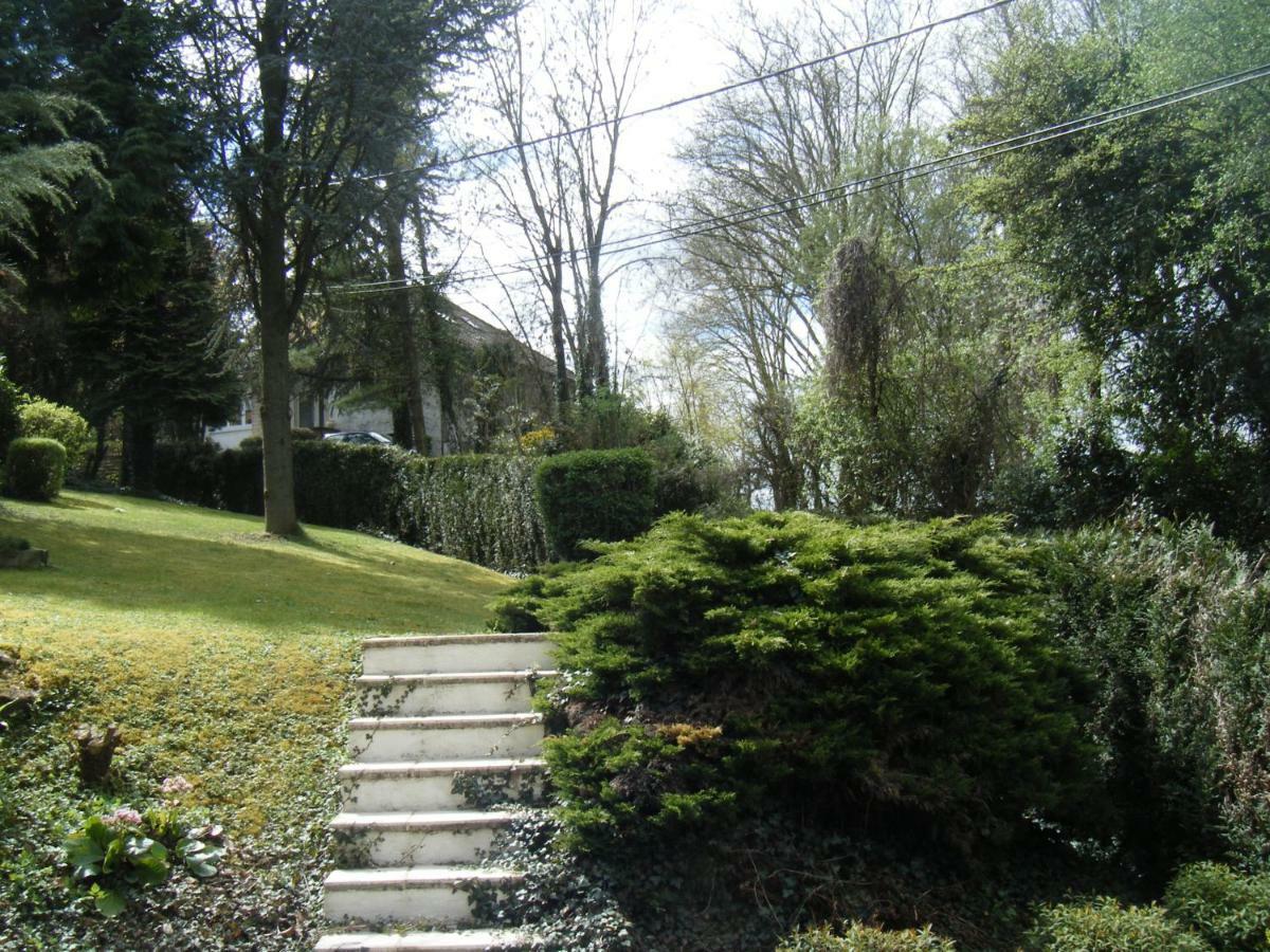 Les Lutins Bed & Breakfast Sainte-Ruffine Exterior foto